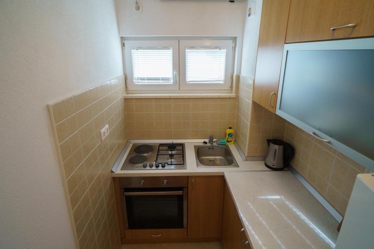 Apartment “Bel Ponte” Комарна Экстерьер фото