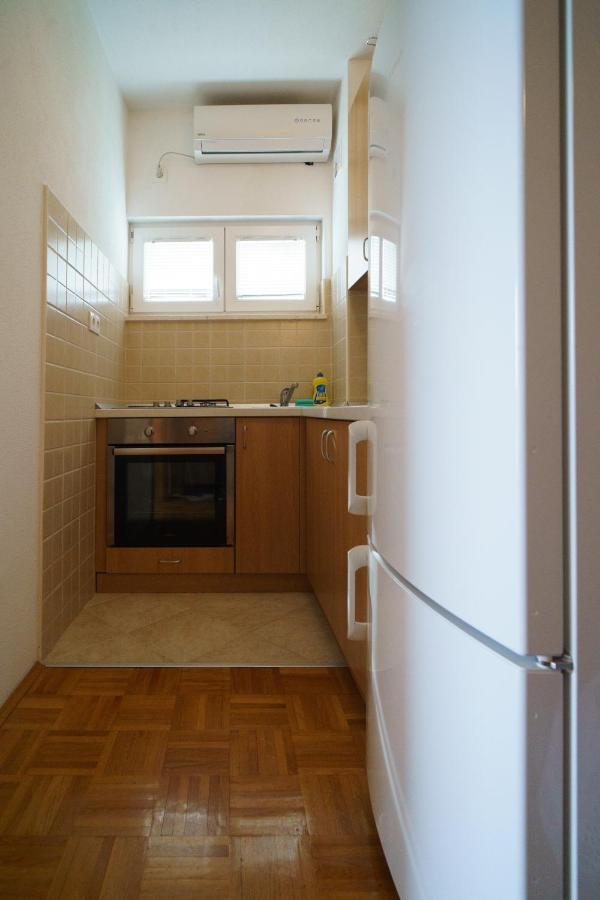 Apartment “Bel Ponte” Комарна Экстерьер фото